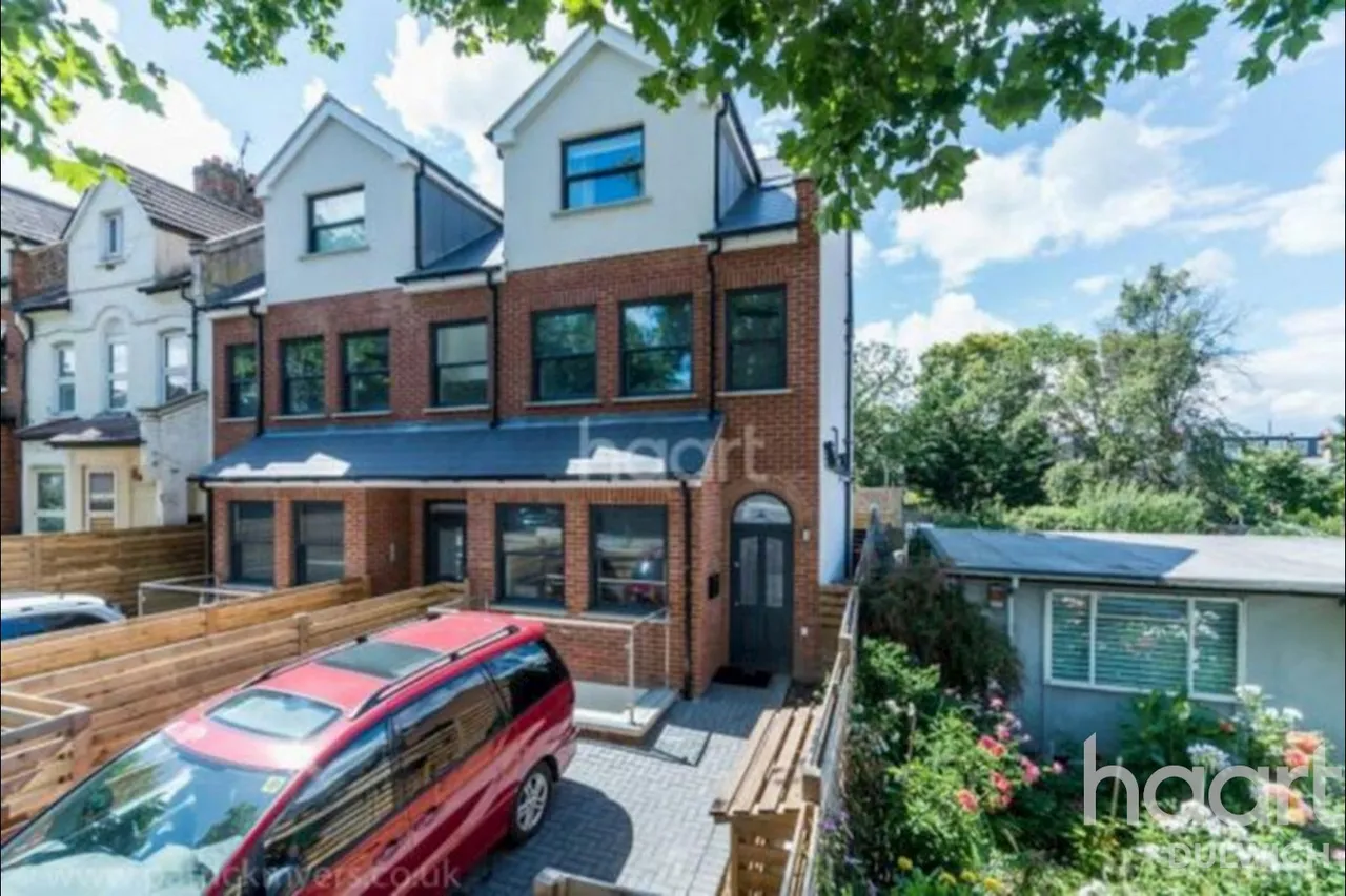 2 bed flat for sale, Lordship Lane, London, SE22