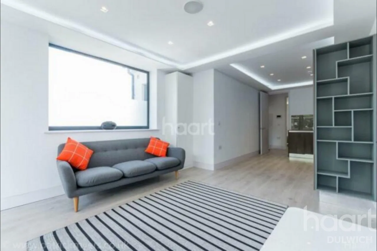 Lordship Lane, London, SE22, photo 10