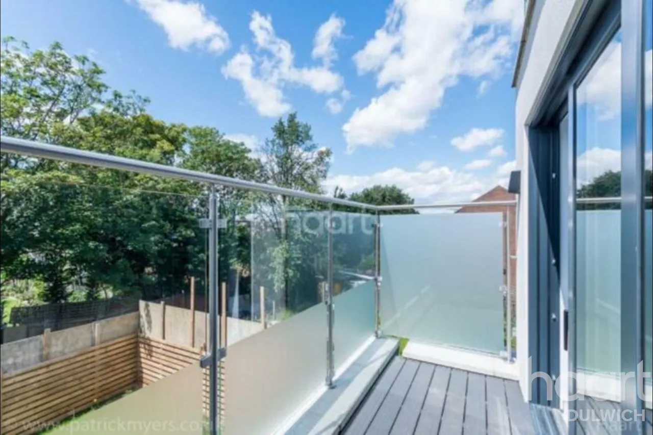 Lordship Lane, London, SE22, photo 15