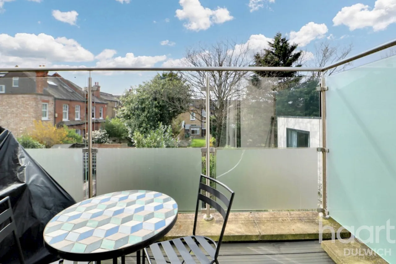 Lordship Lane, London, SE22, photo 17