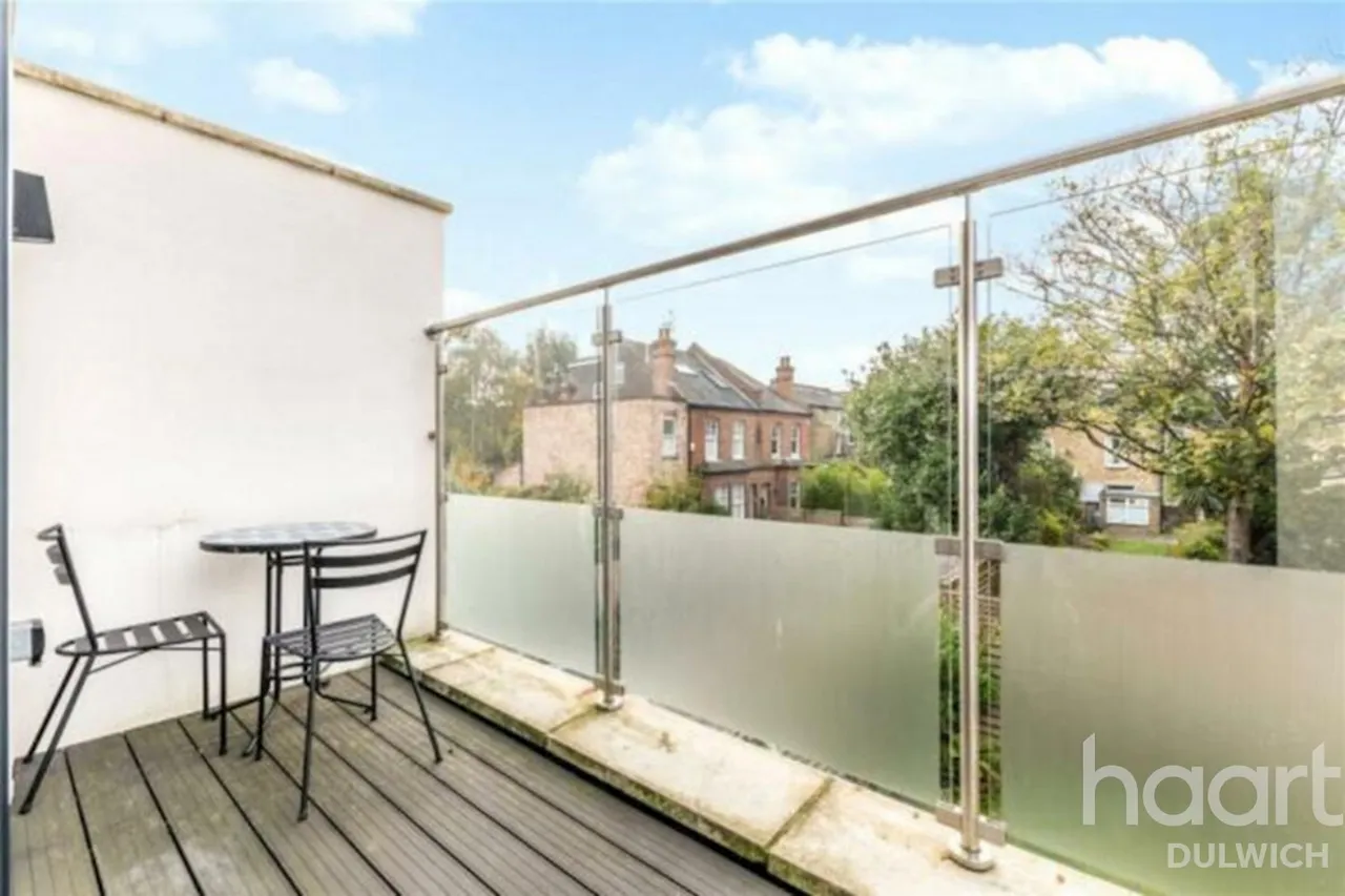 Lordship Lane, London, SE22, photo 14
