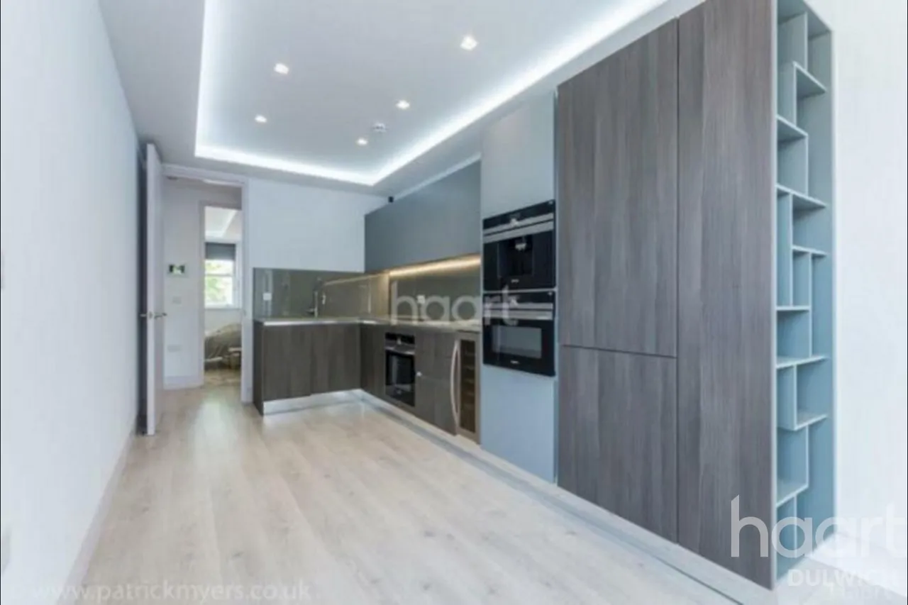 Lordship Lane, London, SE22, photo 16