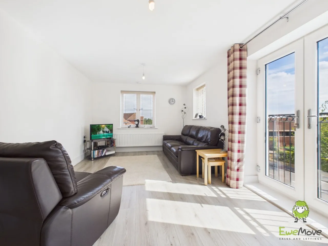 Appian Way, Chineham, RG24, photo 9