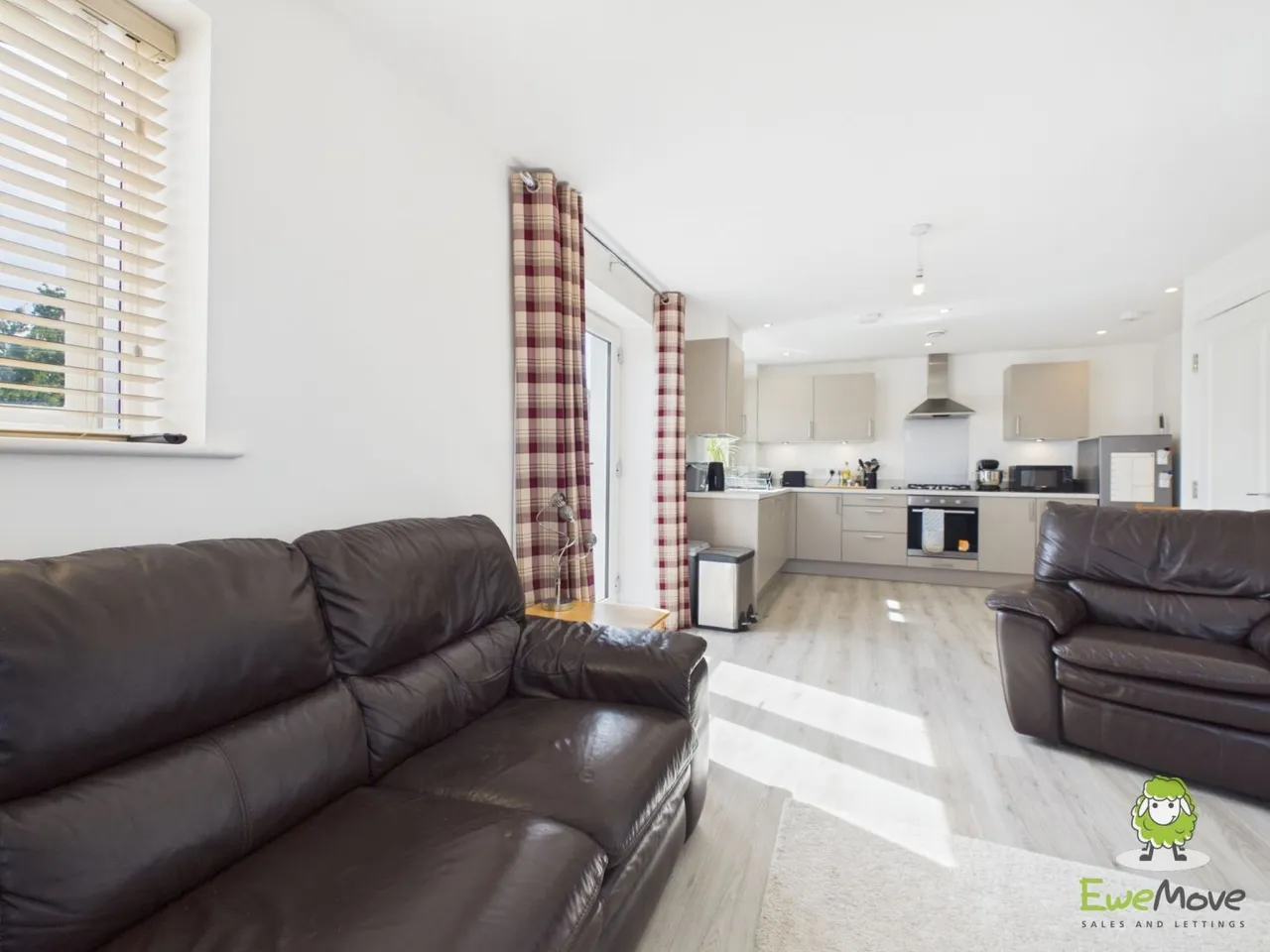 Appian Way, Chineham, RG24, photo 10