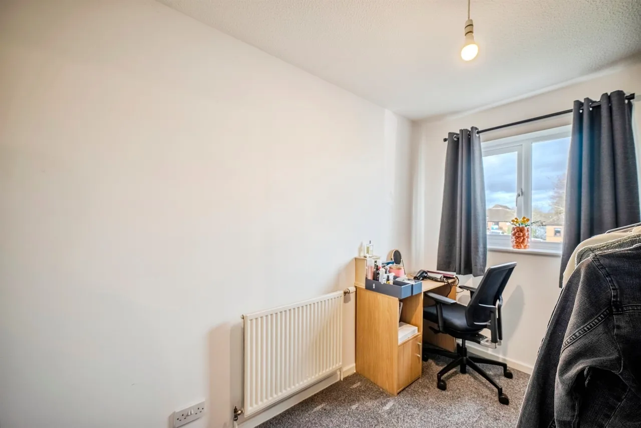 Eastholme Avenue, Belmont, HR2, photo 11
