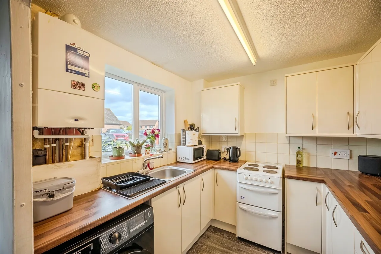 Eastholme Avenue, Belmont, HR2, photo 4