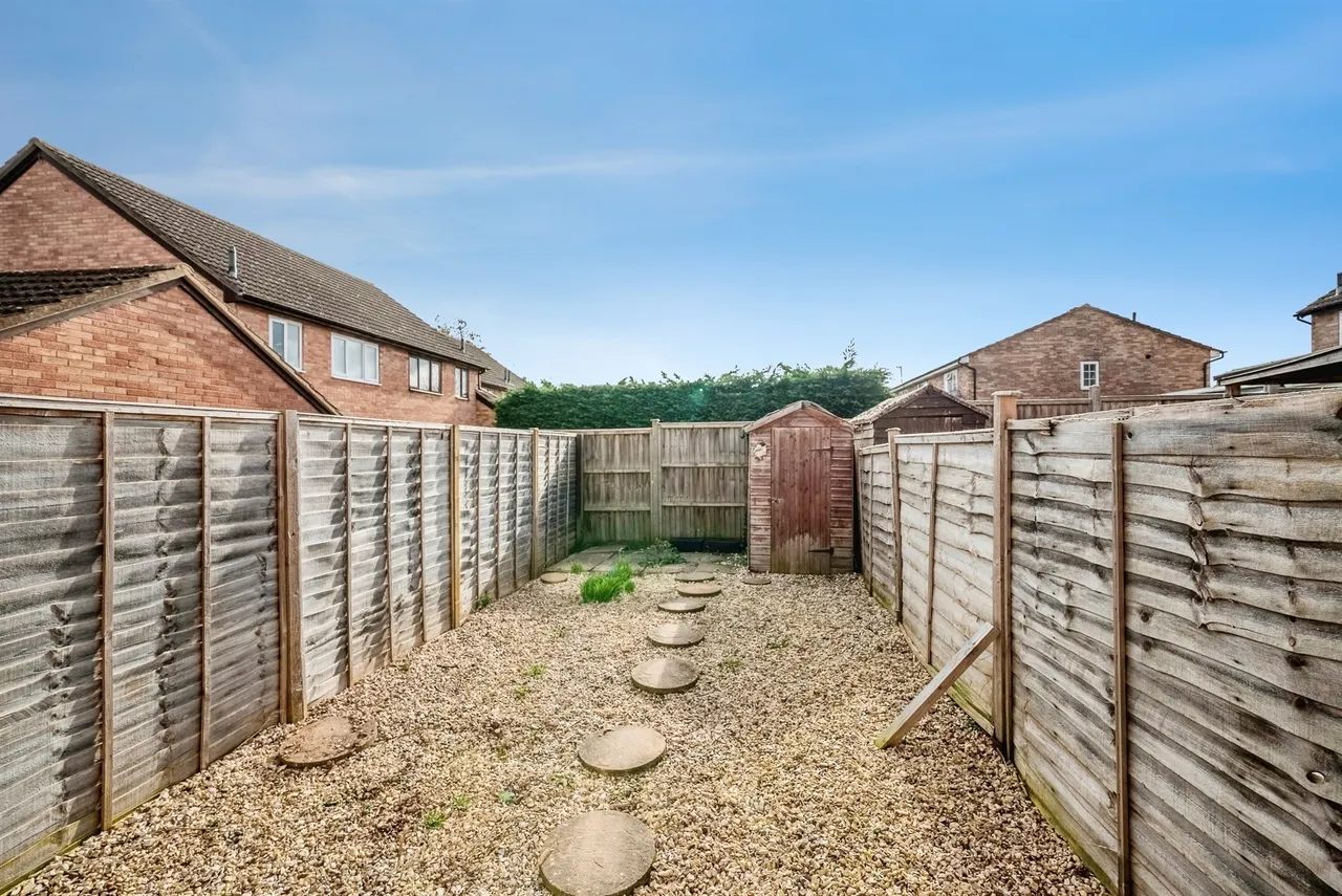 Eastholme Avenue, Belmont, HR2, photo 14