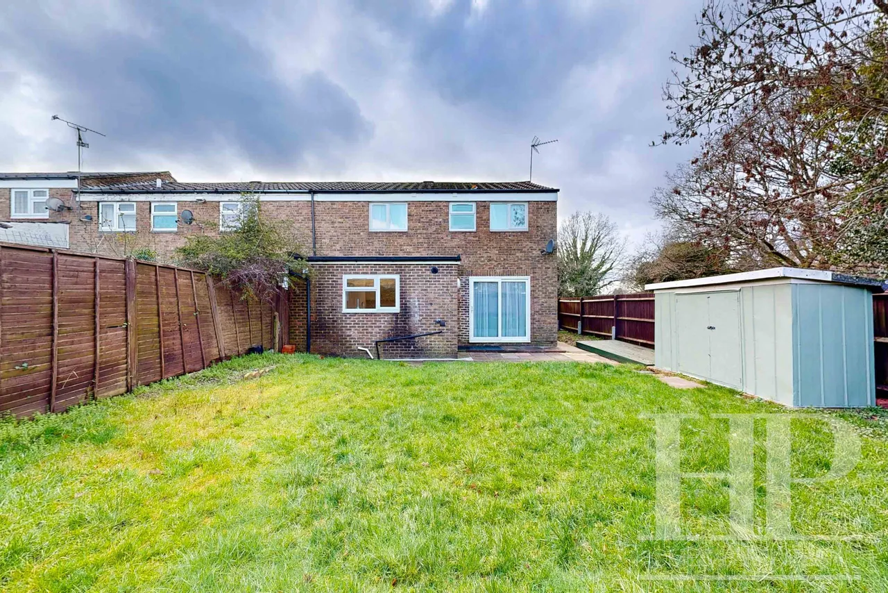Borrowdale, Southgate, RH11, photo 10