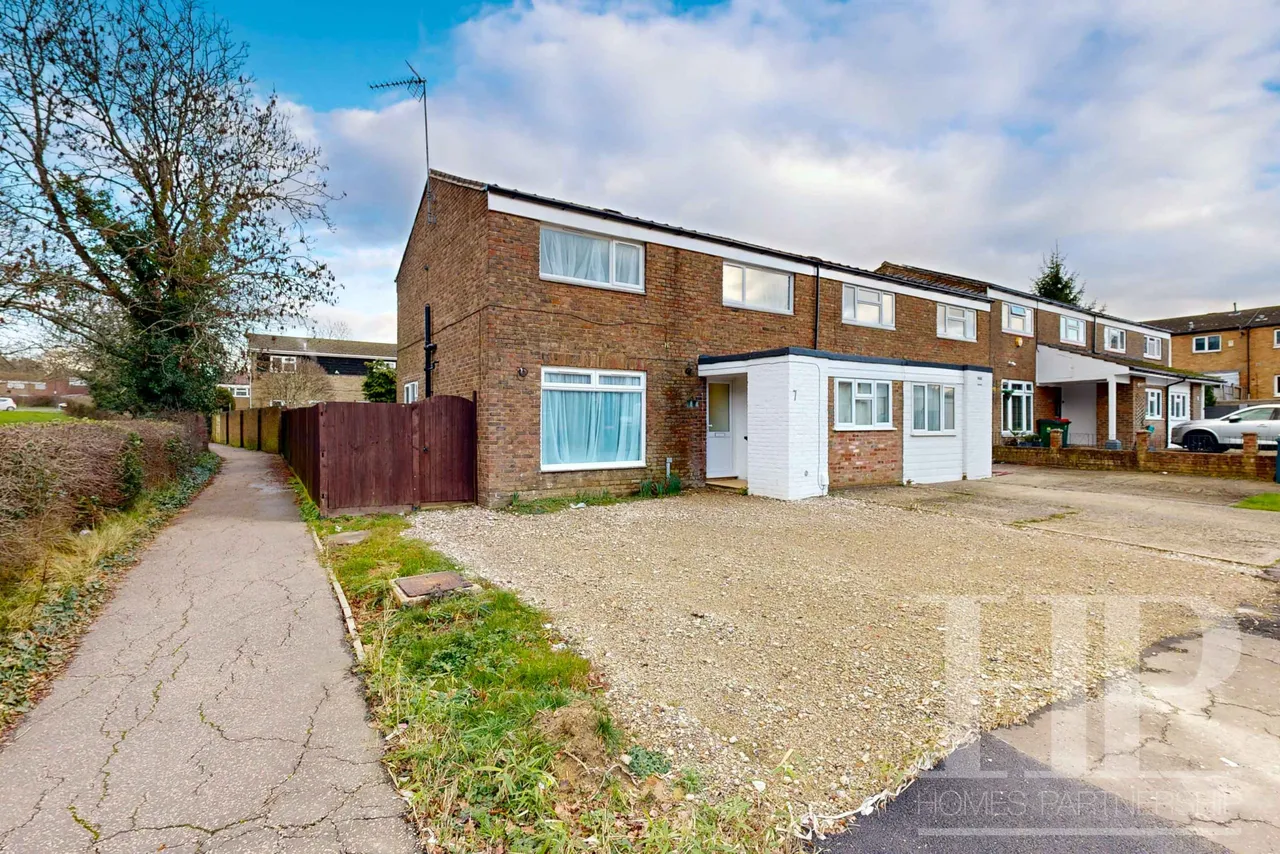 Borrowdale, Southgate, RH11, photo 3