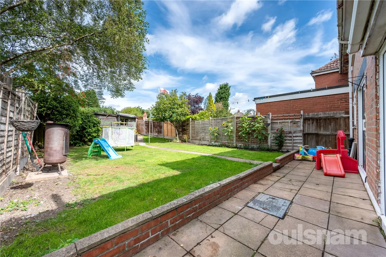 Batchley Road, Batchley, Redditch, Worcestershire, B97 6HY, photo 15
