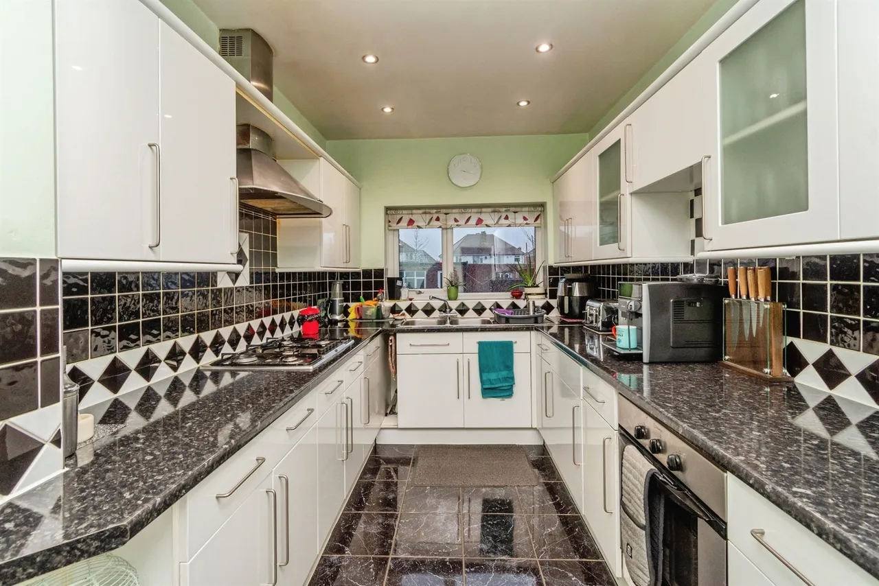 Hornby Road, Goldthorn Park, WV4, photo 7