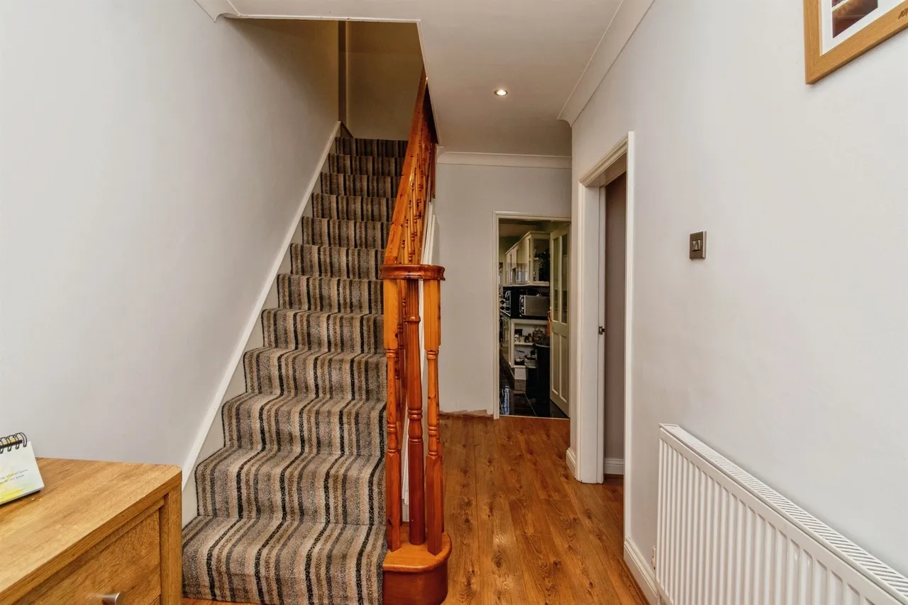 Hornby Road, Goldthorn Park, WV4, photo 5