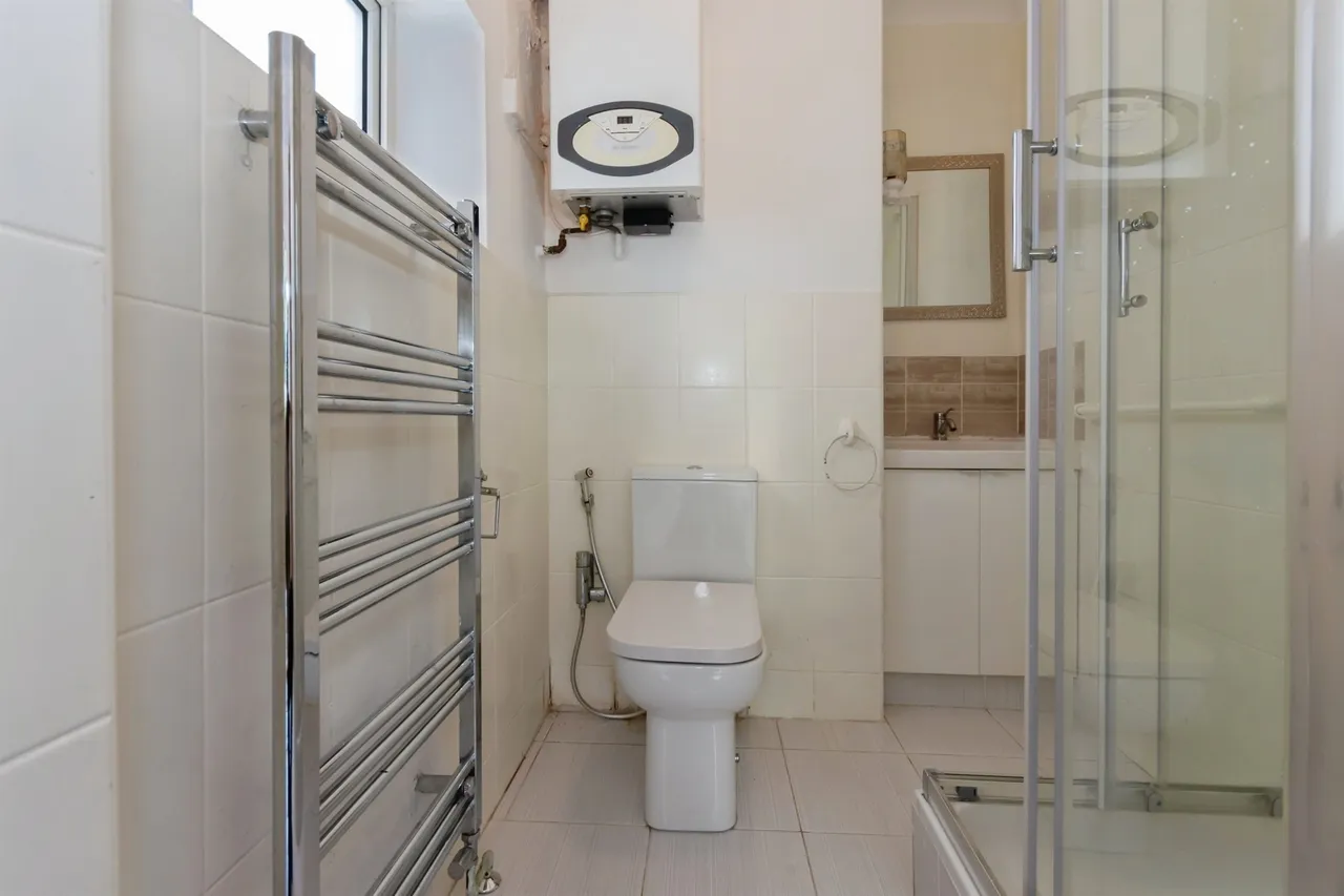 Cranmore Boulevard, Shirley, B90, photo 9