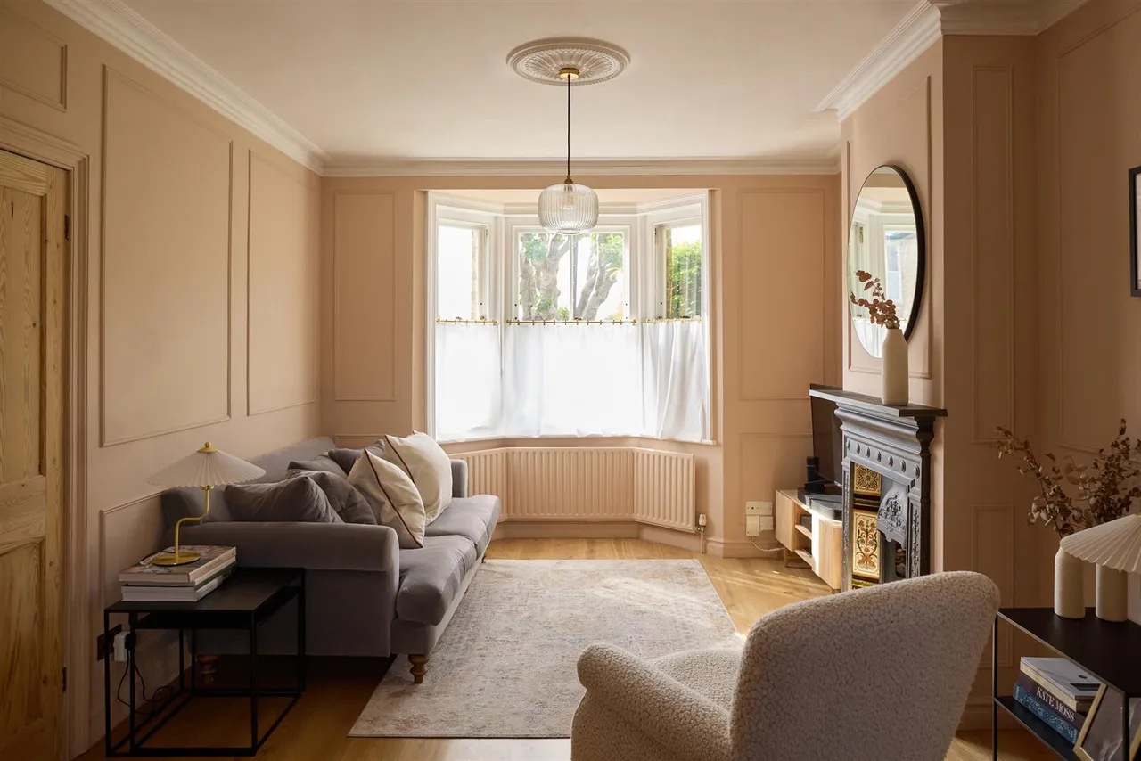 Upper Fairfield Road, Leatherhead, KT22, photo 6