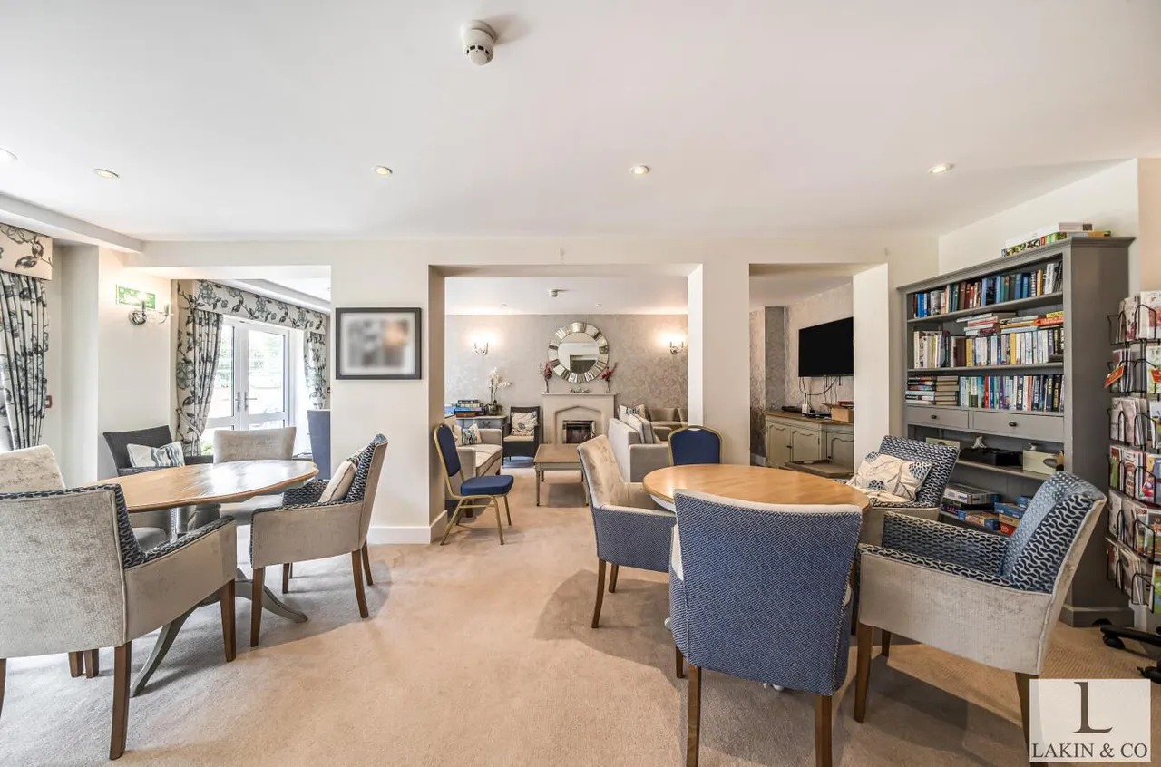 Josiah Drive, Ickenham, UB10 8FF, photo 9