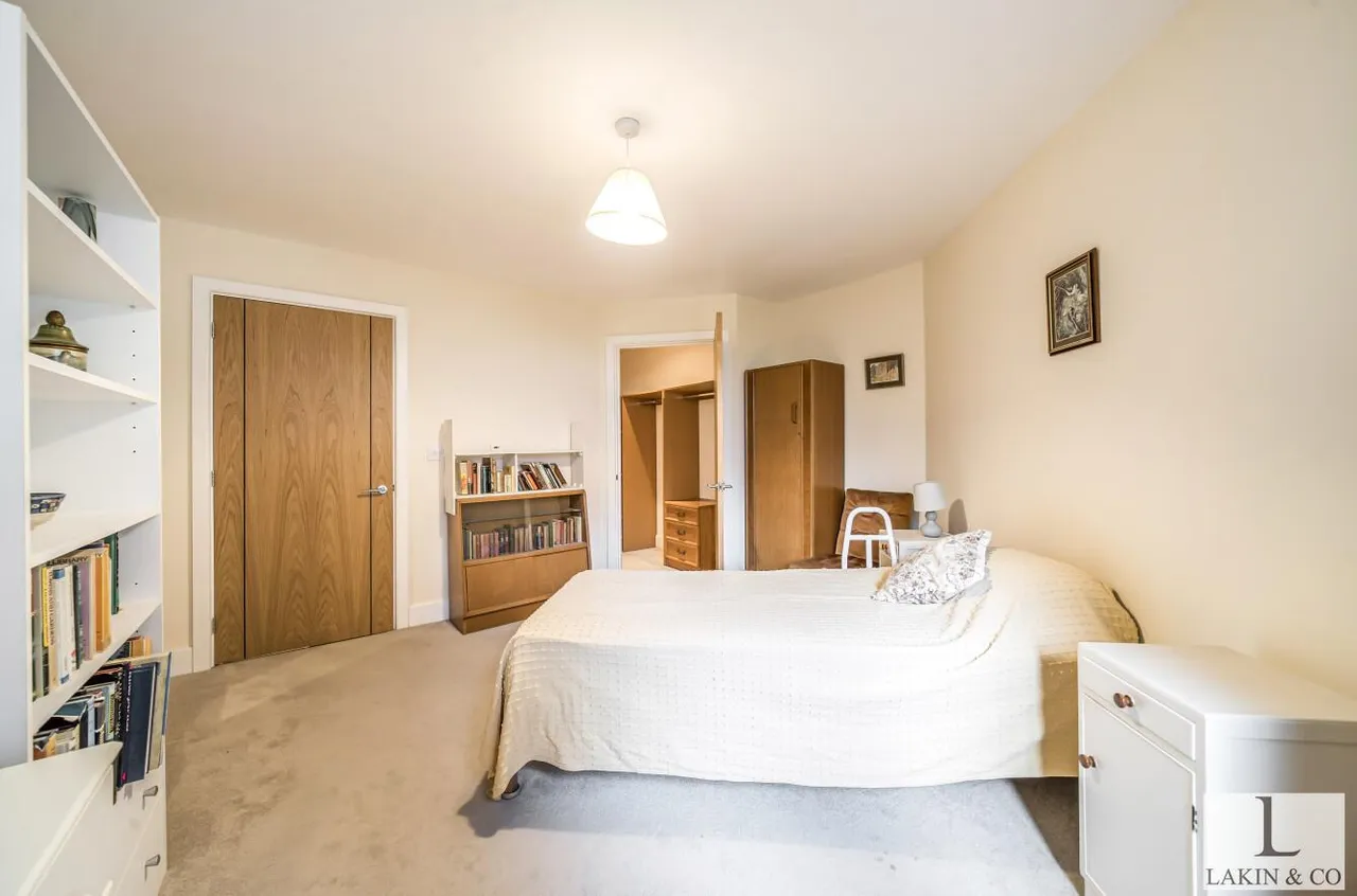 Josiah Drive, Ickenham, UB10 8FF, photo 5