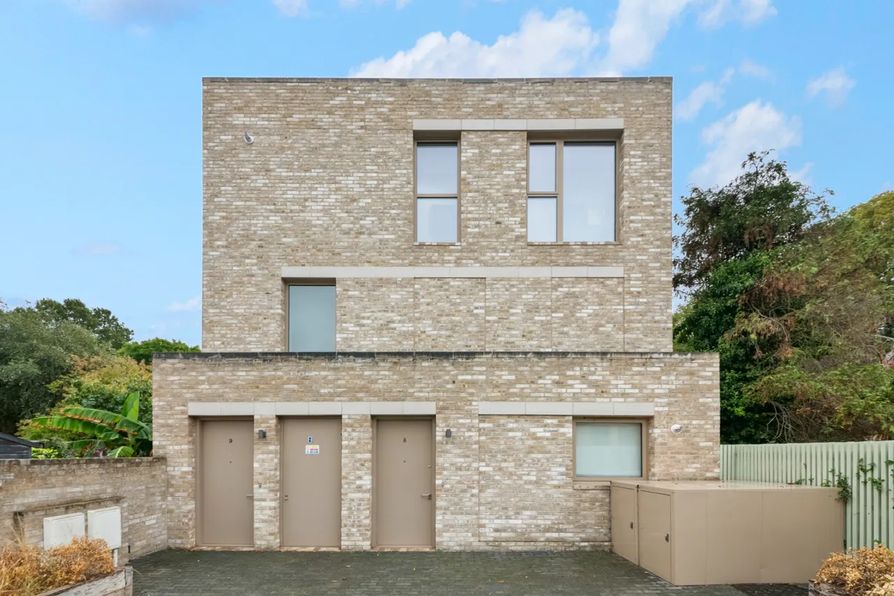 Uxbridge Road, Hanwell, W7, photo 14