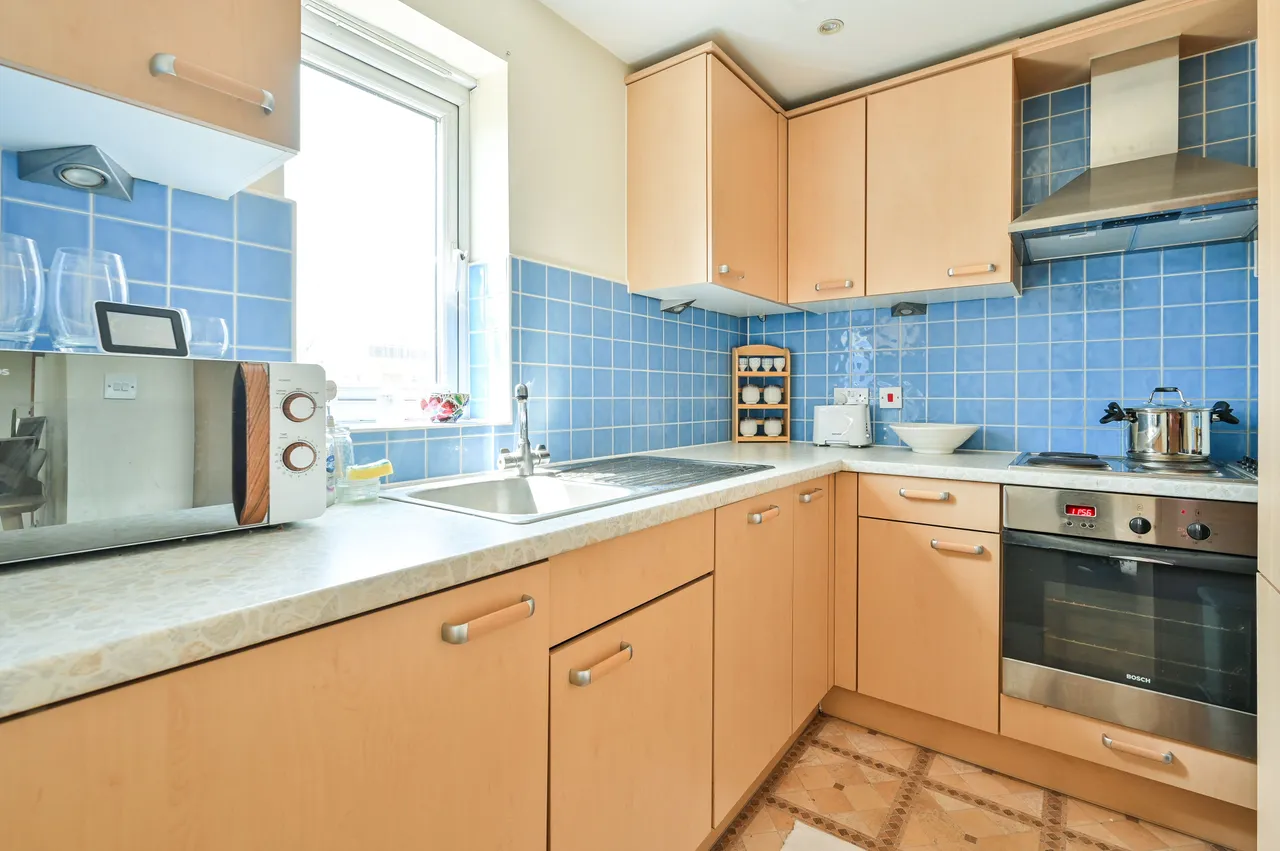 Flat 22, 60 St Georges Way, London, photo 3