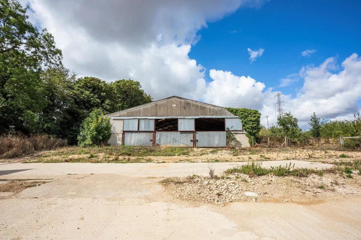 Barn at Scrubditch Farm, North Cerney, GL7, photo 18