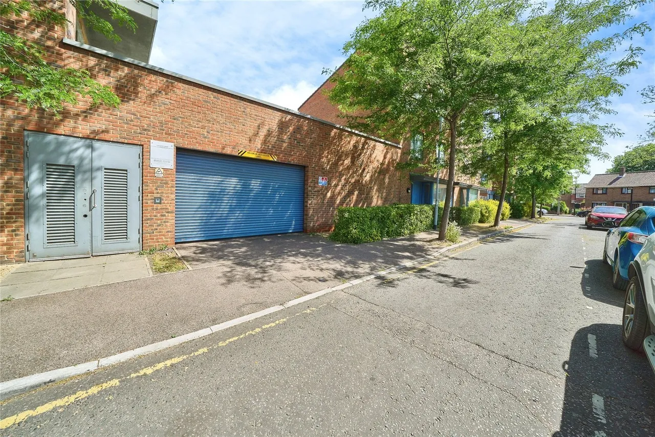 Exeter Road, LONDON, London, E16, photo 11