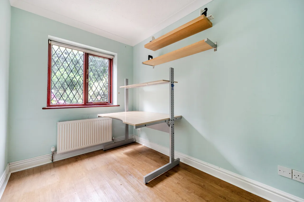 Llanbury Close, Gerrards Cross, SL9, photo 9