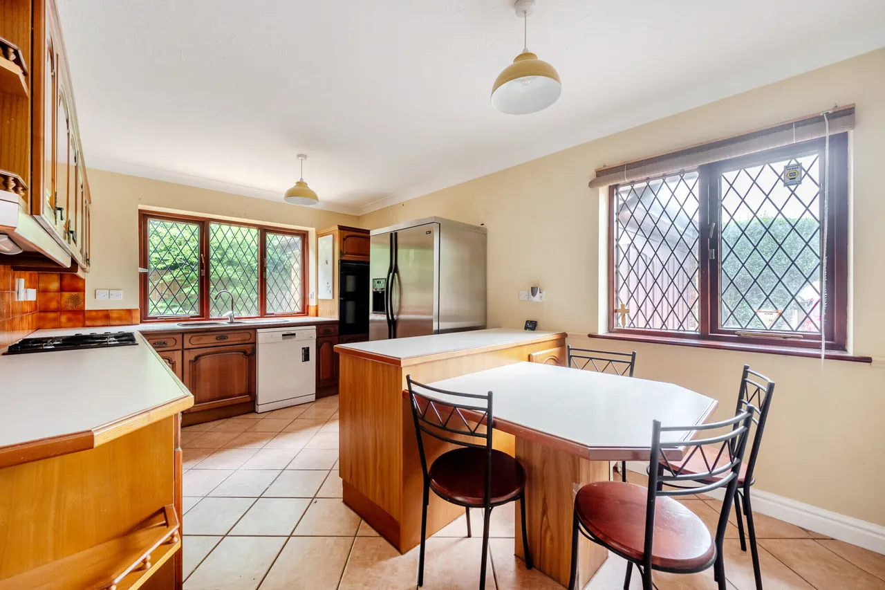 Llanbury Close, Gerrards Cross, SL9, photo 5