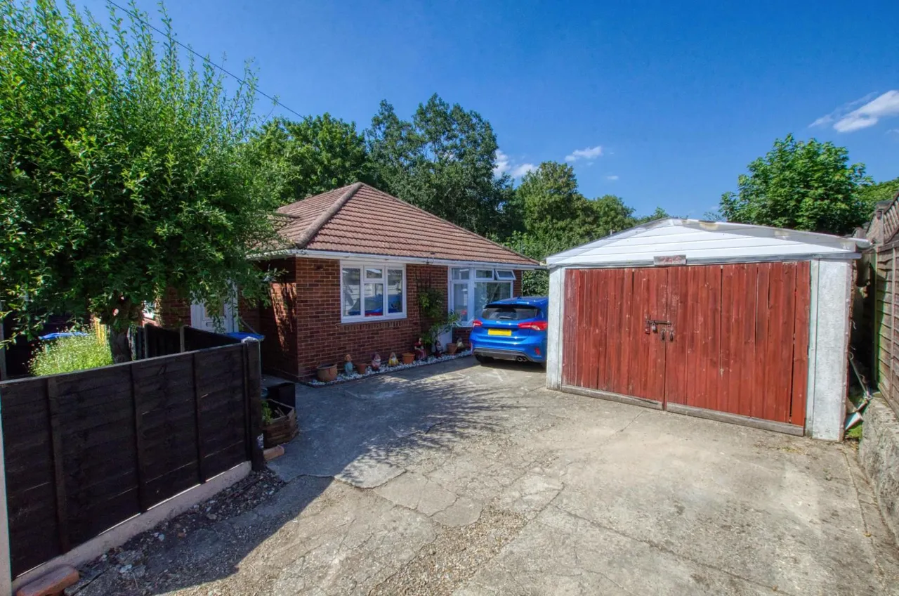 3 bed house for sale — Maxwell Road, Southampton, SO19 8EU