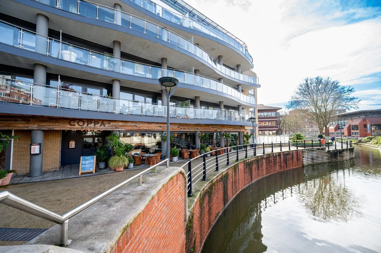 Garden Boulevard, Maidenhead, SL6, photo 26