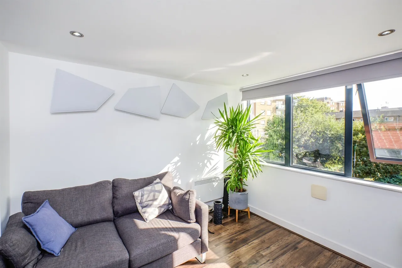 Wrentham Street, Birmingham, B5, photo 9