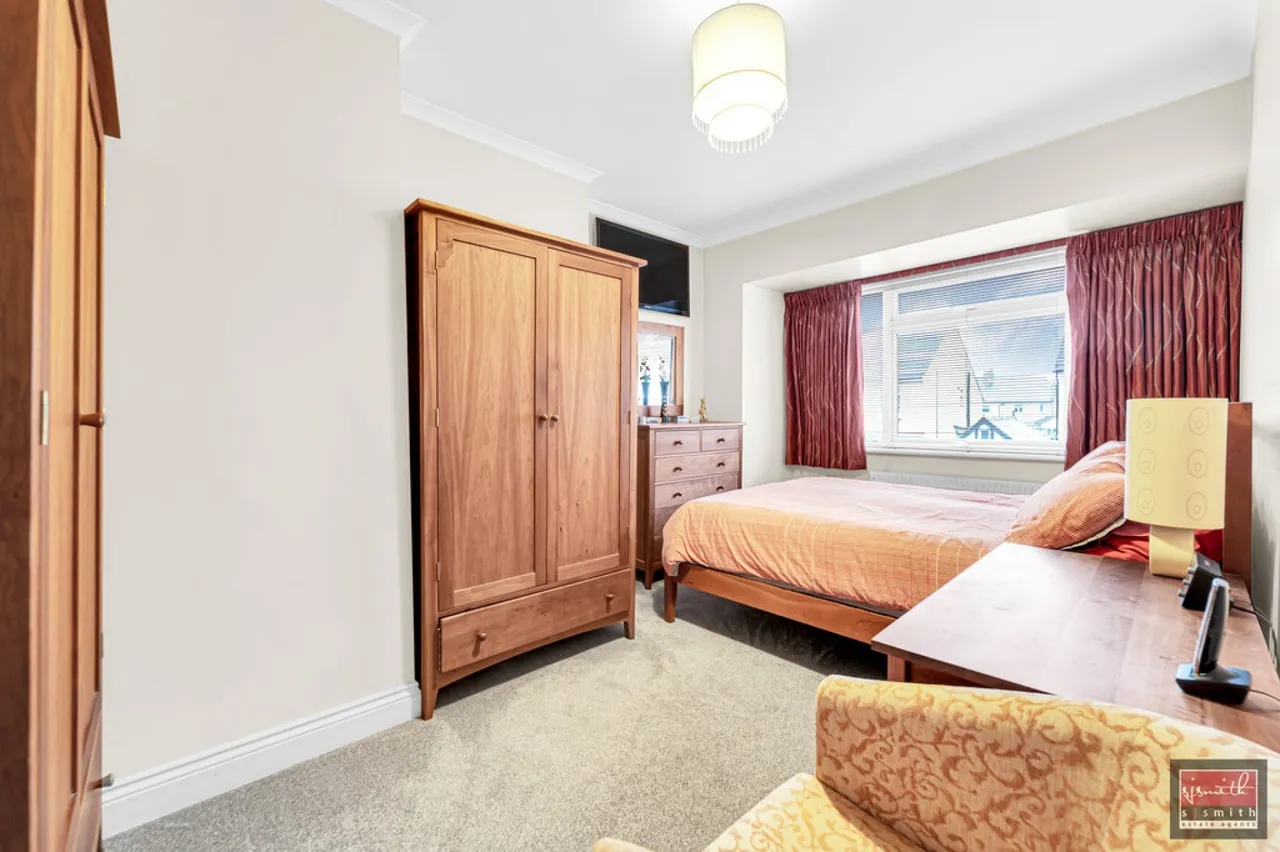 Rosefield Road, Staines-upon-Thames, TW18, photo 11