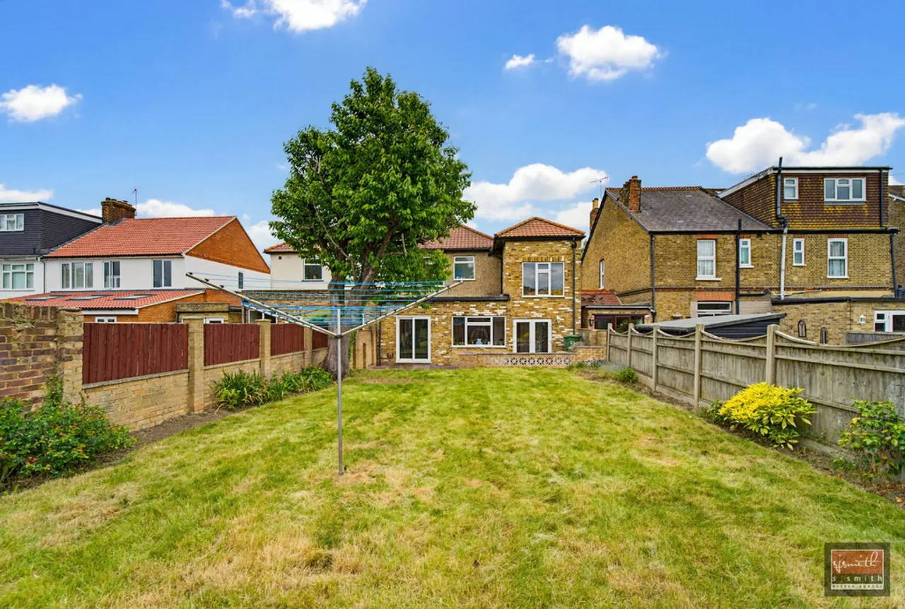 Rosefield Road, Staines-upon-Thames, TW18, photo 18