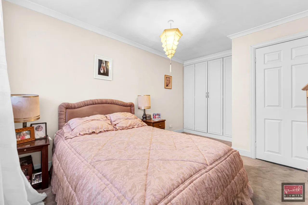 Rosefield Road, Staines-upon-Thames, TW18, photo 9