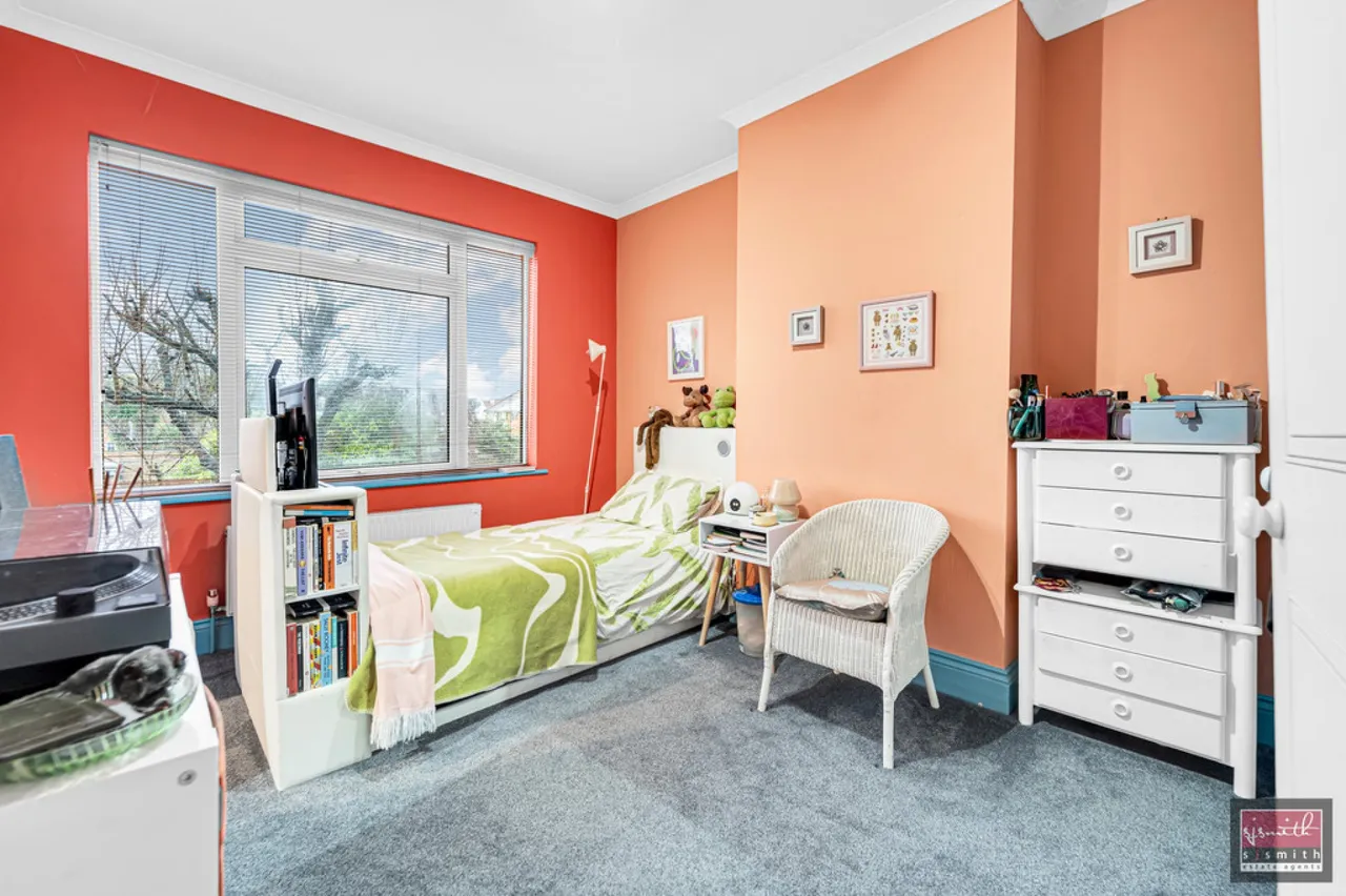Rosefield Road, Staines-upon-Thames, TW18, photo 16