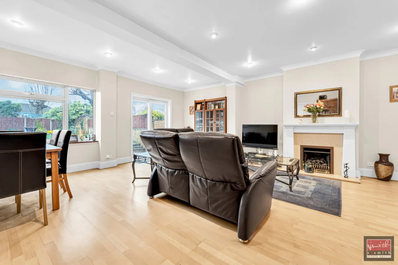 Rosefield Road, Staines-upon-Thames, TW18, photo 8