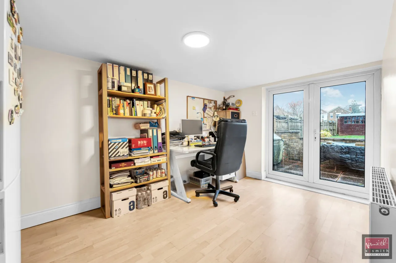Rosefield Road, Staines-upon-Thames, TW18, photo 15