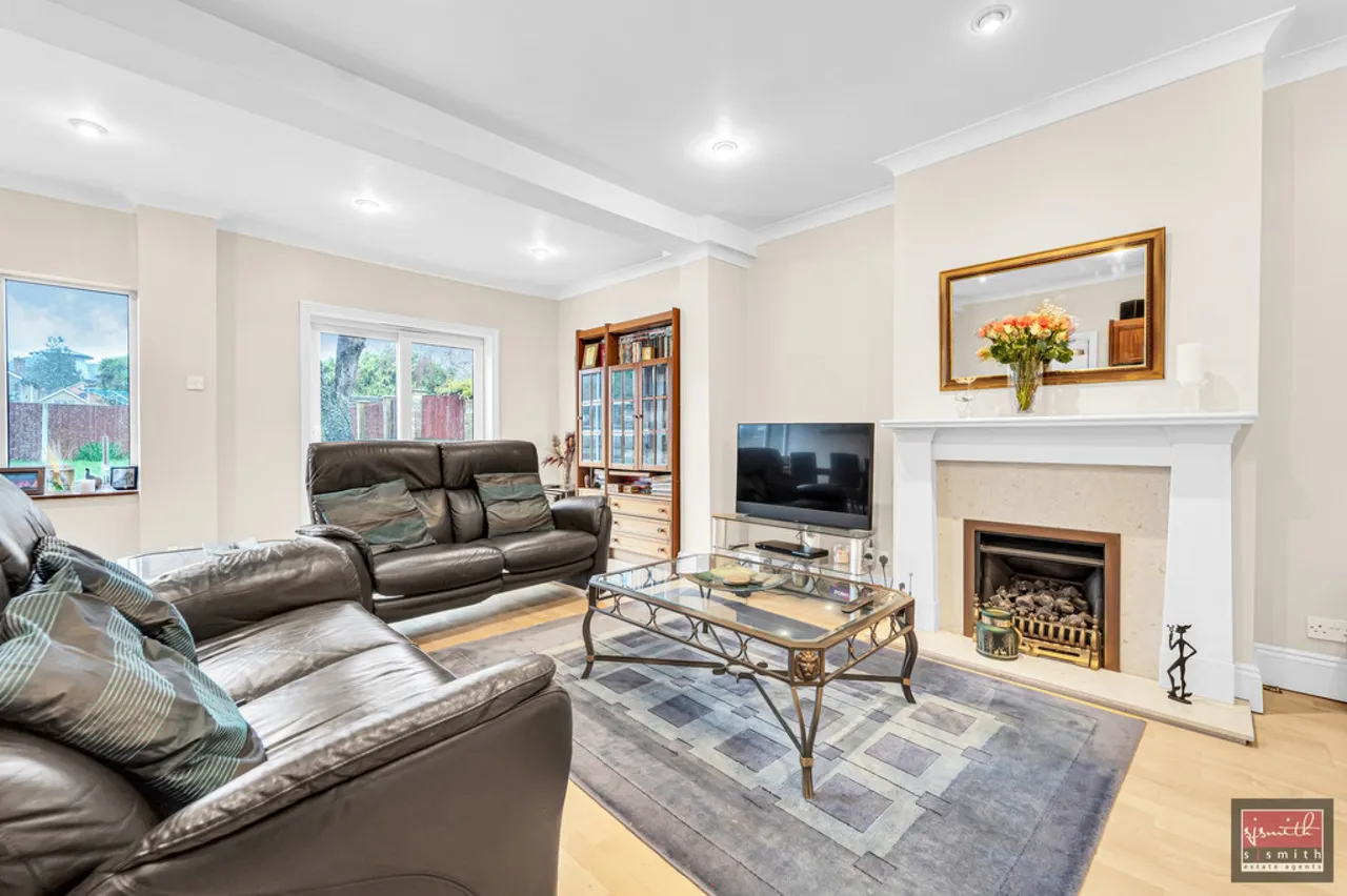 Rosefield Road, Staines-upon-Thames, TW18, photo 3