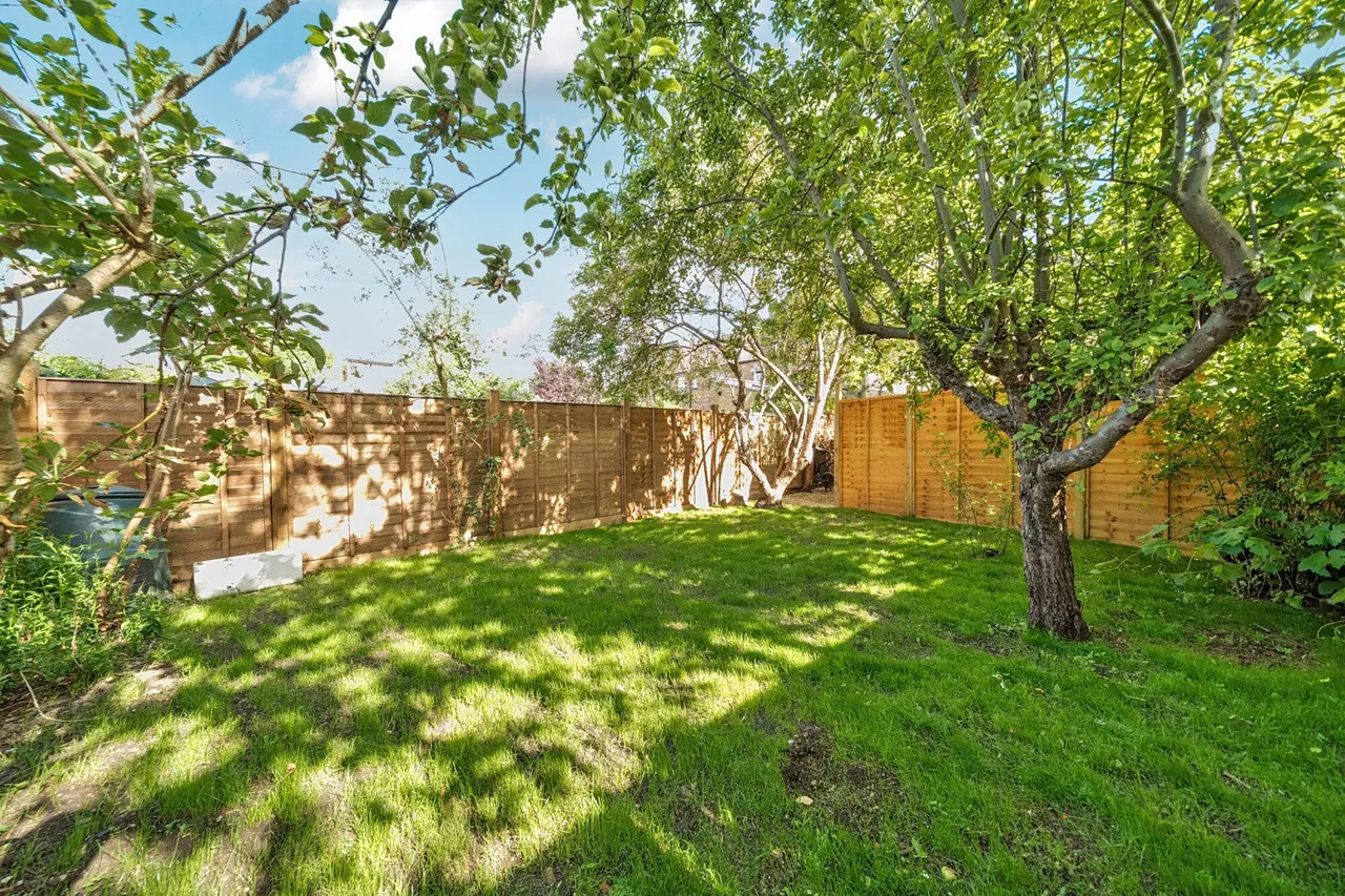 Loxton Road, SE23, photo 13