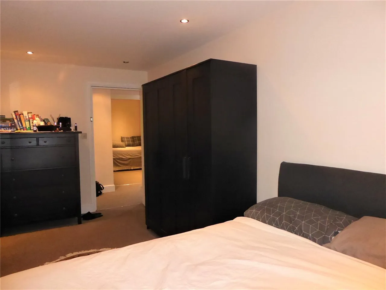 Hazelwood Road, Northampton, NN1, photo 6