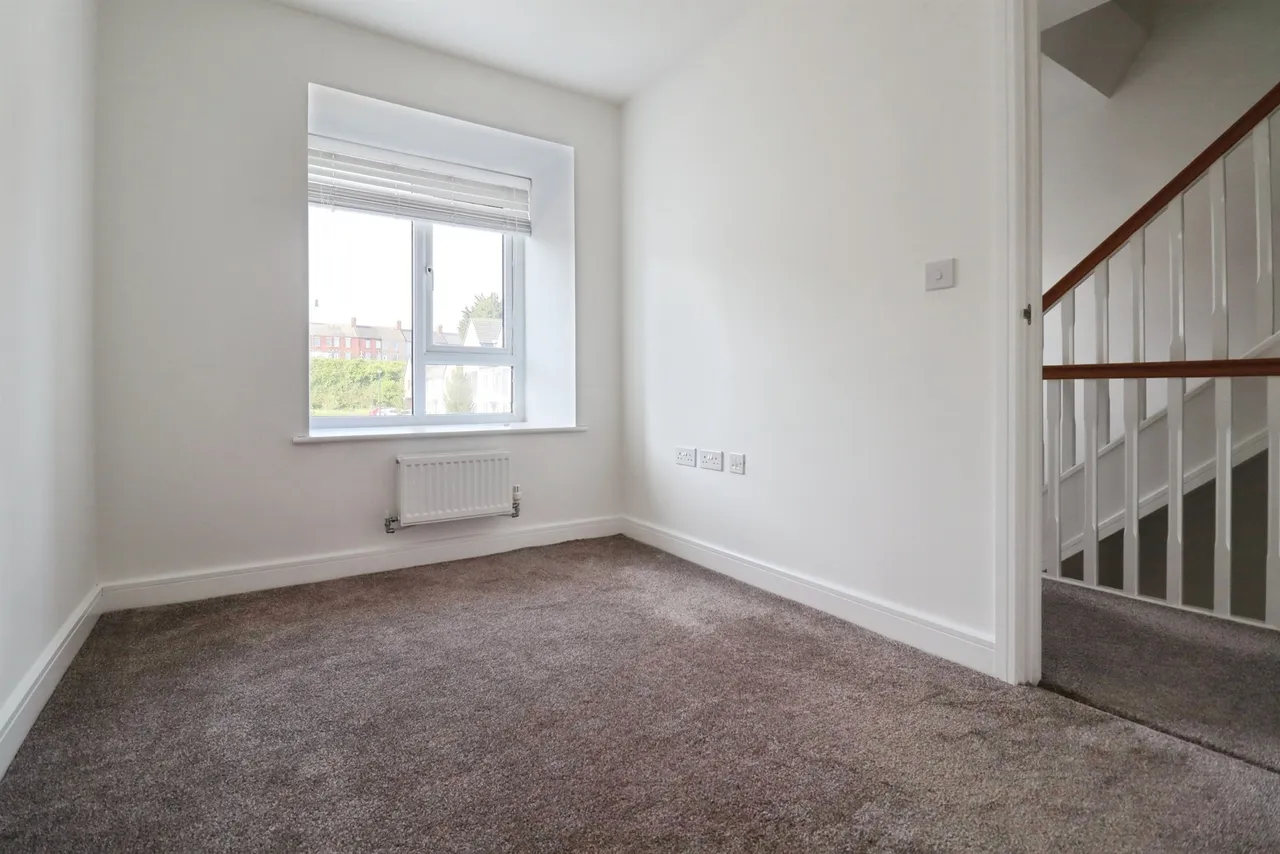 Ffordd Pentre, Barry, photo 12