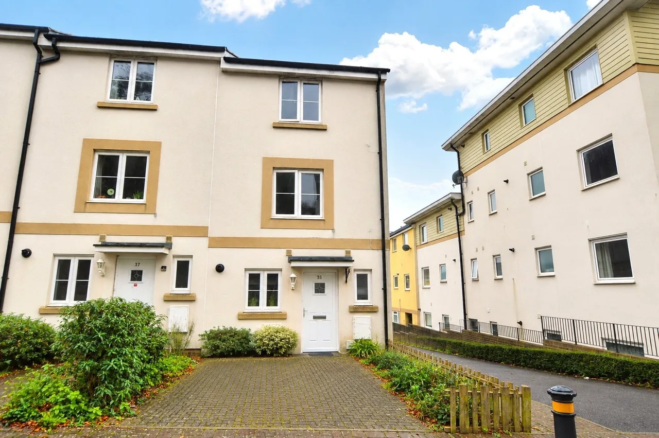 4 bed property for sale, Oak Hill Road, Torquay, TQ1