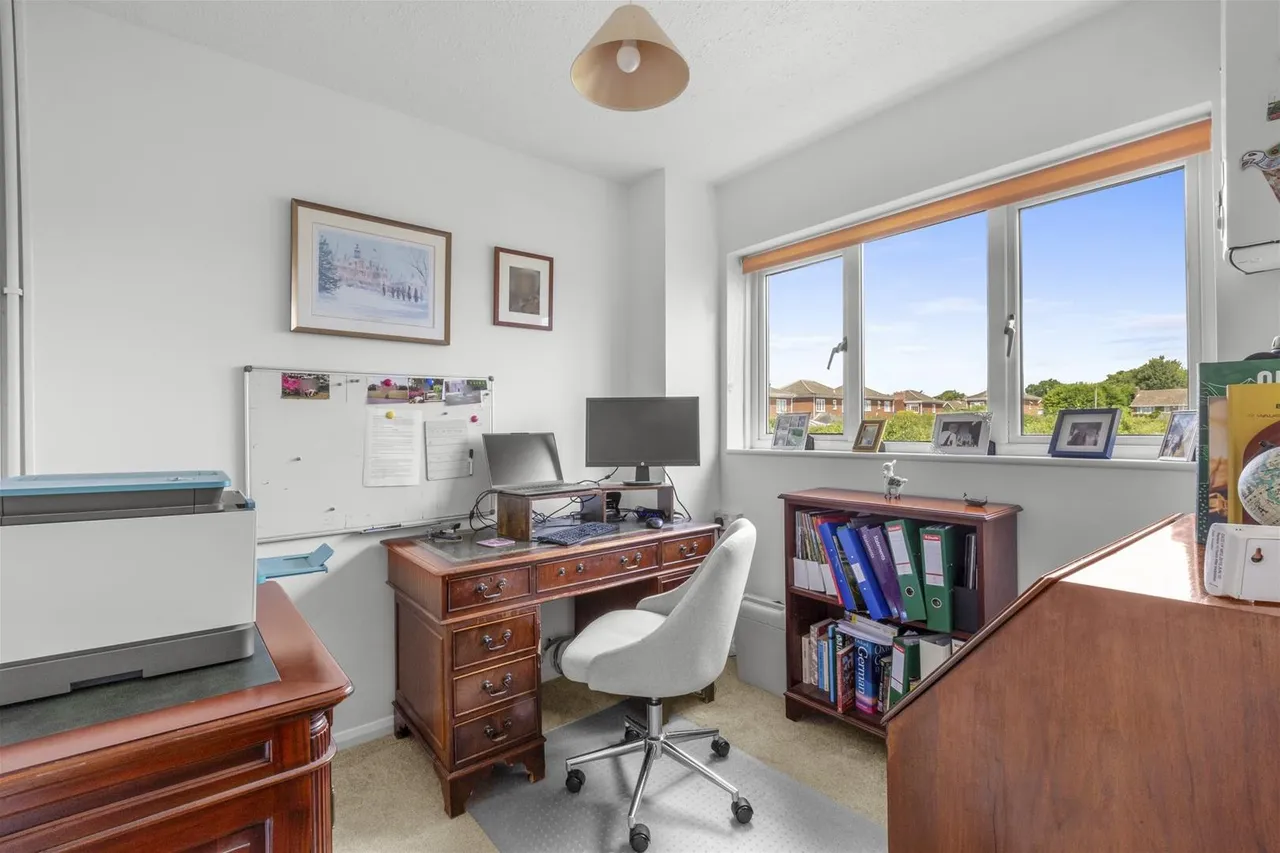 Peters Close, Prestwood, HP16, photo 12