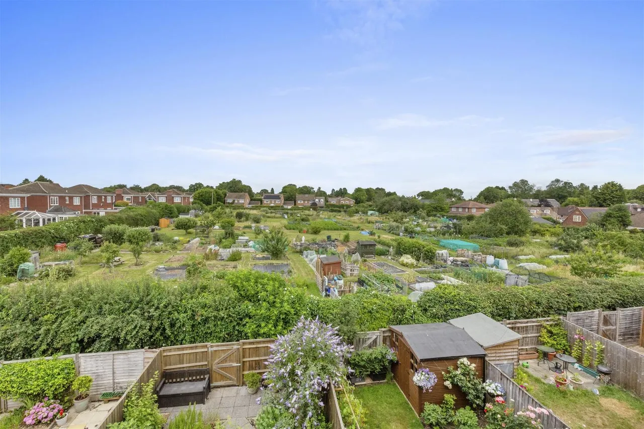 Peters Close, Prestwood, HP16, photo 2