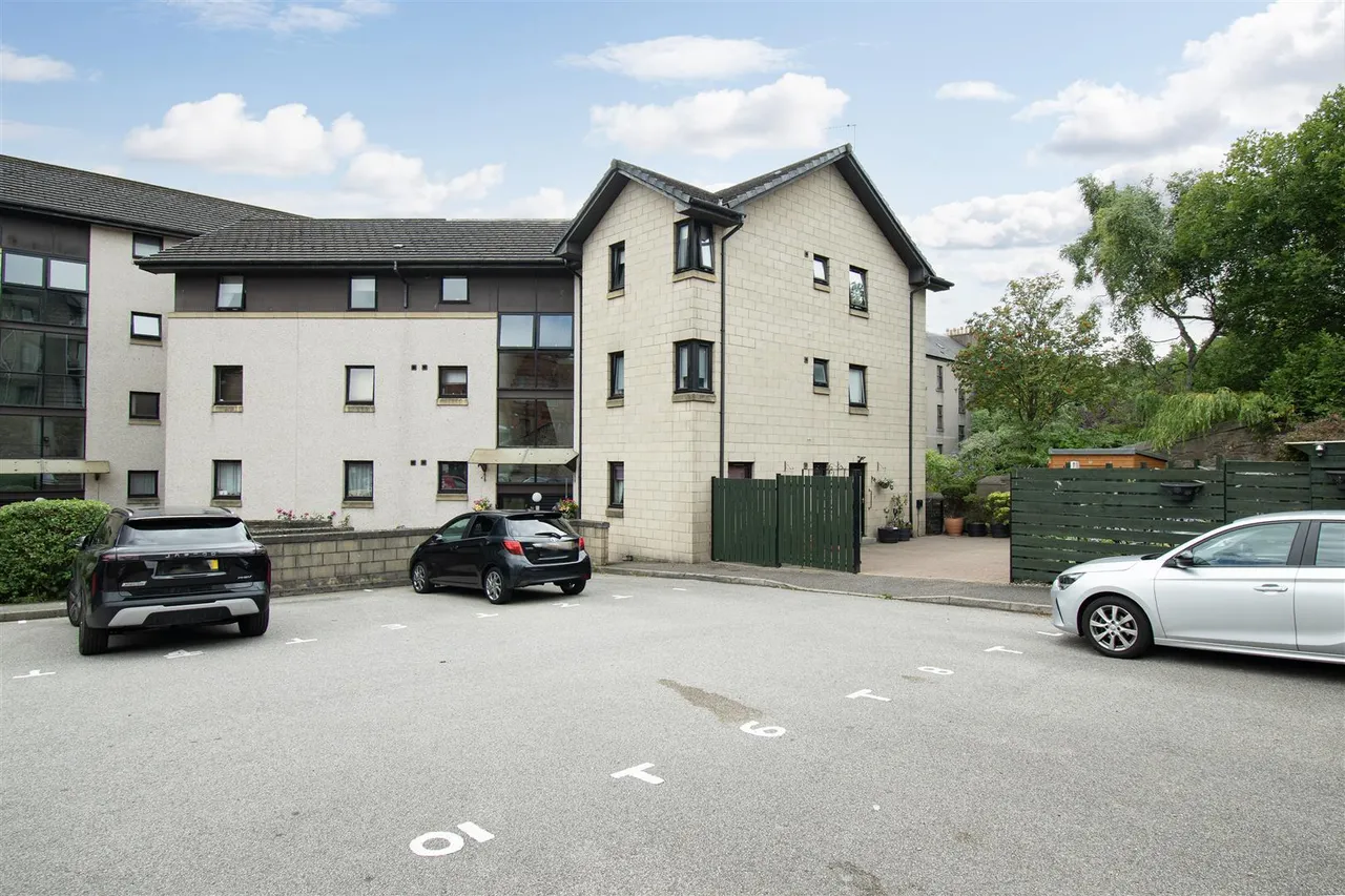 Arbroath Road, Dundee, photo 15