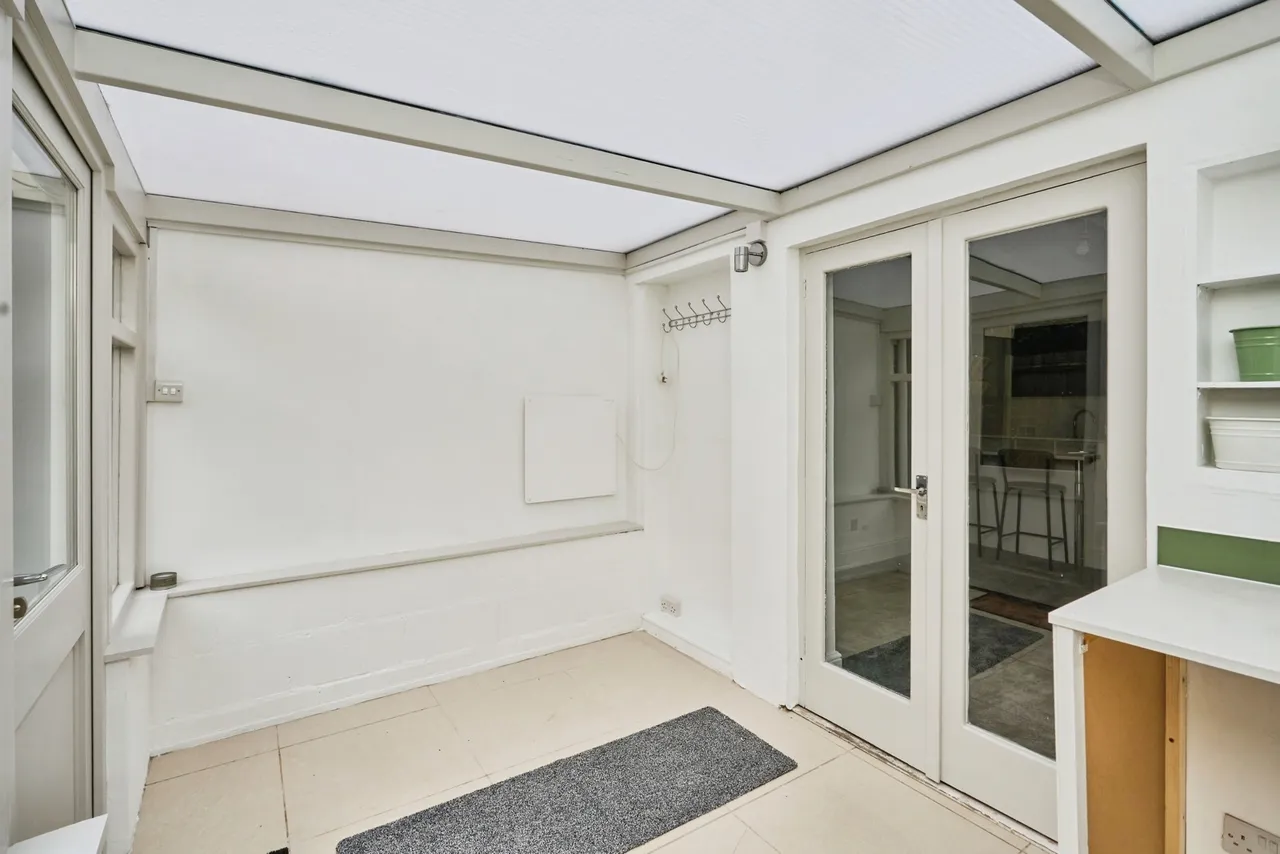 Lind Street, Ryde, PO33, photo 46