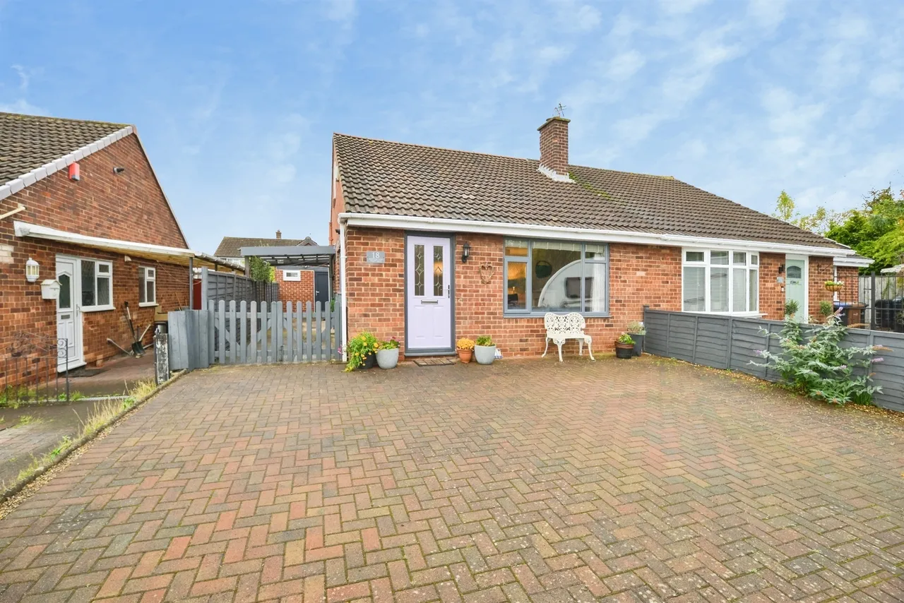 2 bed house for sale, Hampton Close, Nunthorpe, TS7