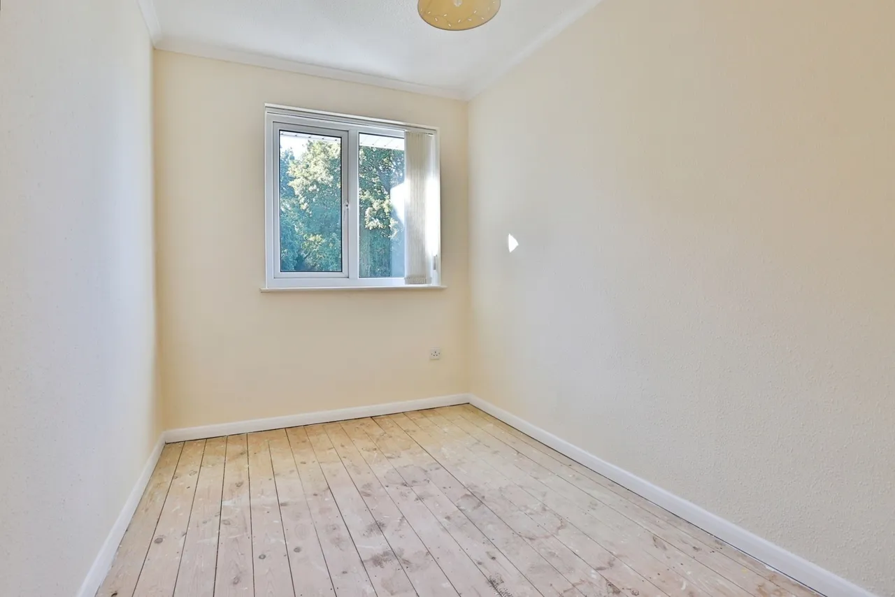 Burnham Road, Burton, BH23, photo 8
