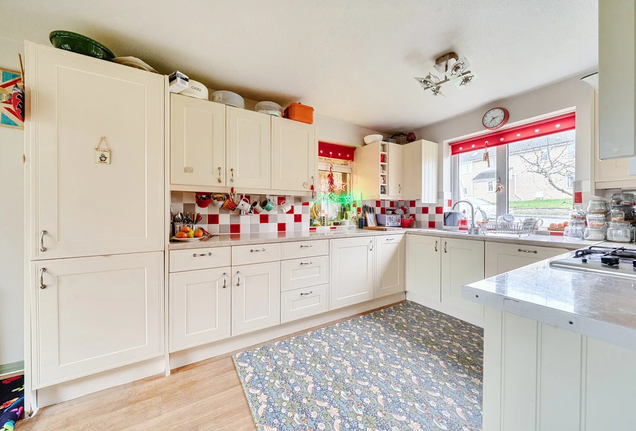 Borough Close, Gloucestershire, Kings Stanley, GL10 3LJ, photo 2