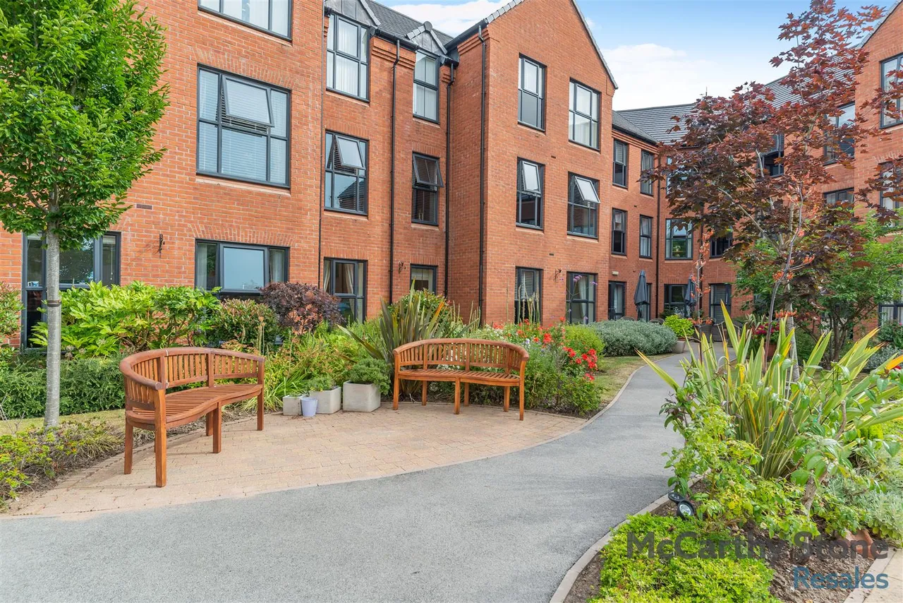 1 bed flat for sale, Clive Road, Redditch, B97