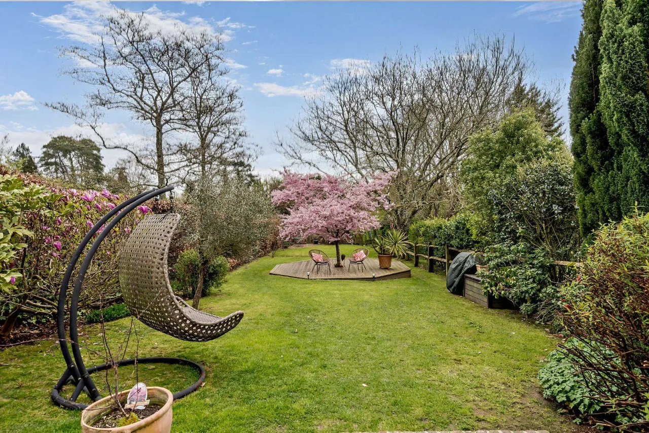 Verdley Place, Fernhurst, Haslemere, Surrey, GU27 3ER, photo 8