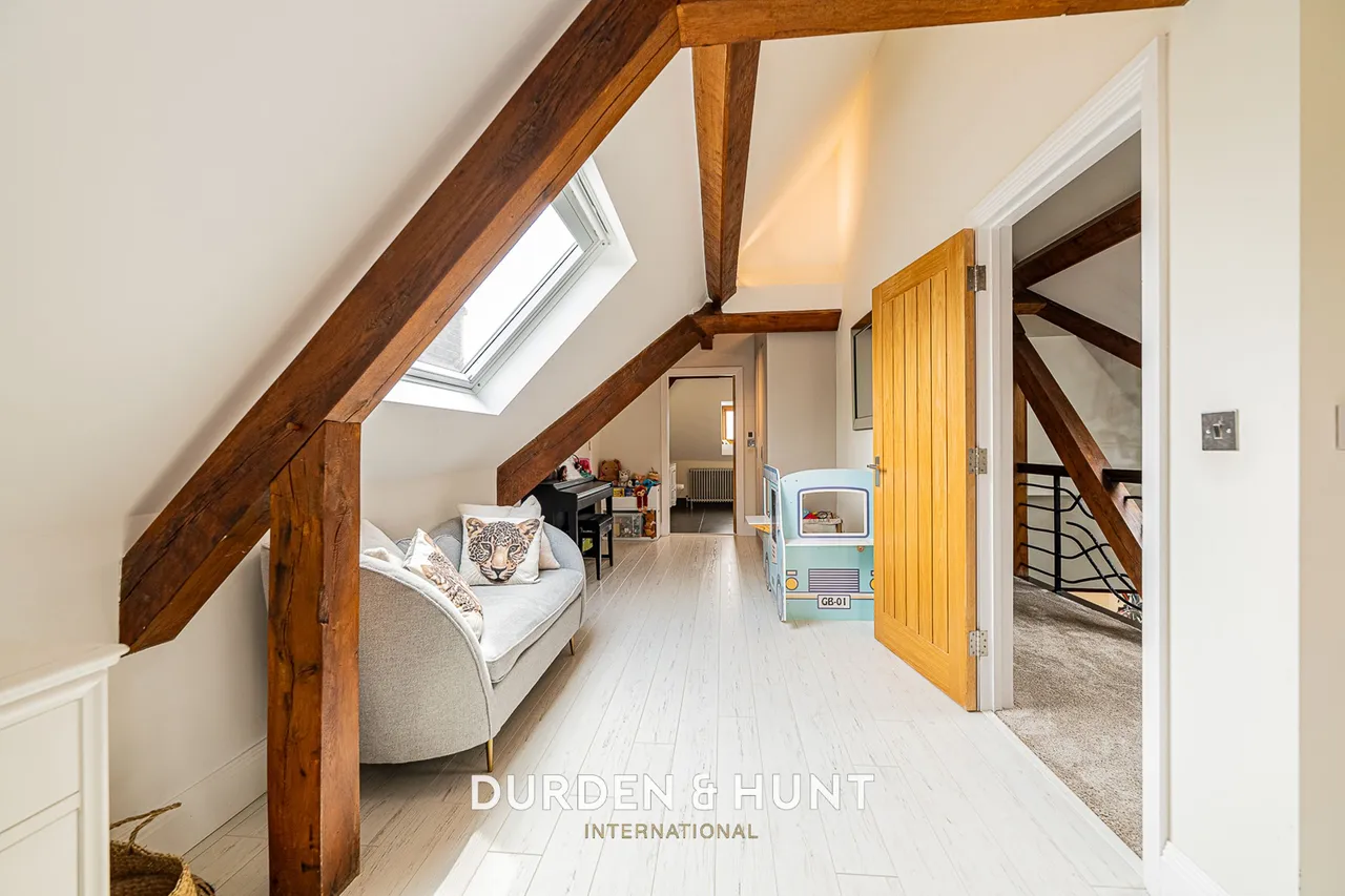 Traps Hill, Loughton, IG10, photo 51